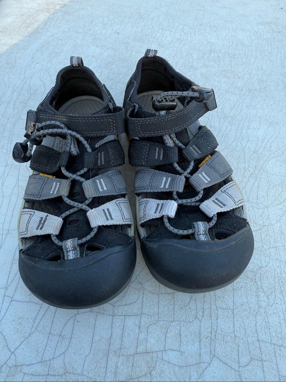Keen Newport H2 water shoes youth
